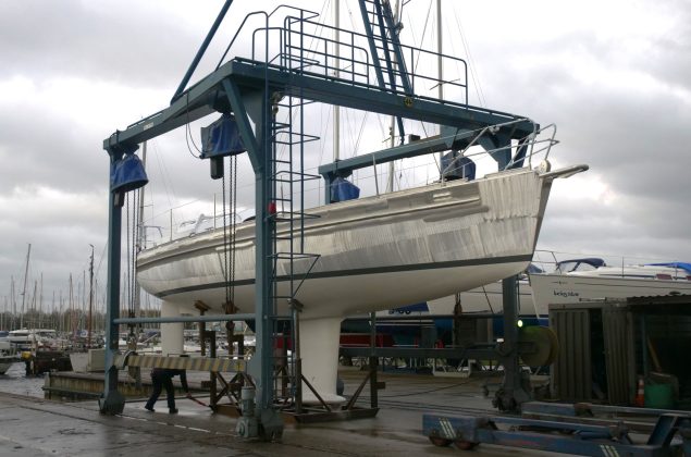 Greyhound 40